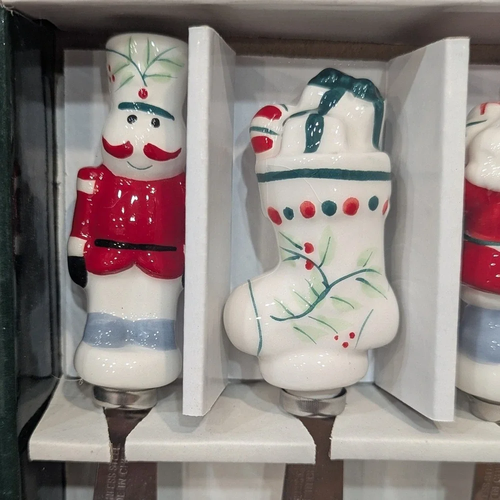 Pfaltzgraff Winterberry Ceramic Christmas Spreaders Set of 4 Stainless Steel